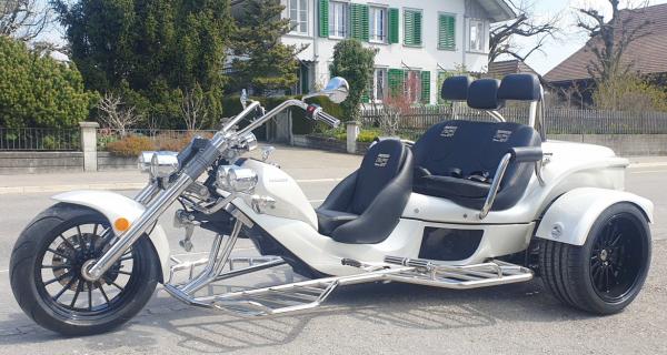 Dreisitziges Trike von rewaco ST3 weiss mit 140PS 